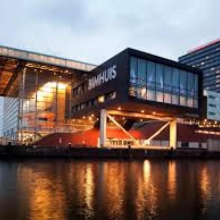 Private Guesthouse Bnb The Waterhouse Houseboat Amsterdam Esterno foto