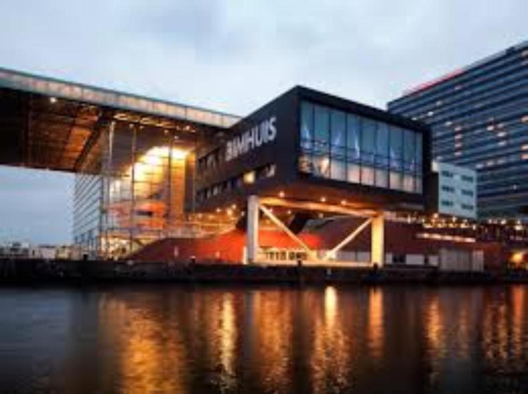 Private Guesthouse Bnb The Waterhouse Houseboat Amsterdam Esterno foto