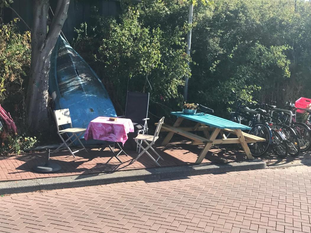 Private Guesthouse Bnb The Waterhouse Houseboat Amsterdam Esterno foto