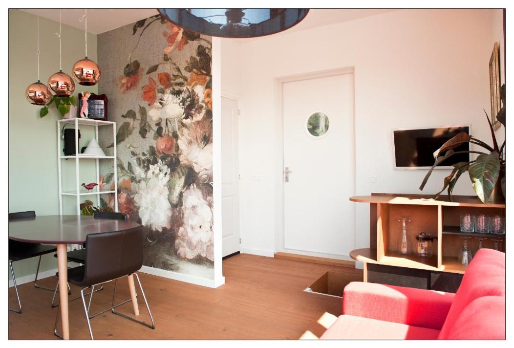 Private Guesthouse Bnb The Waterhouse Houseboat Amsterdam Esterno foto